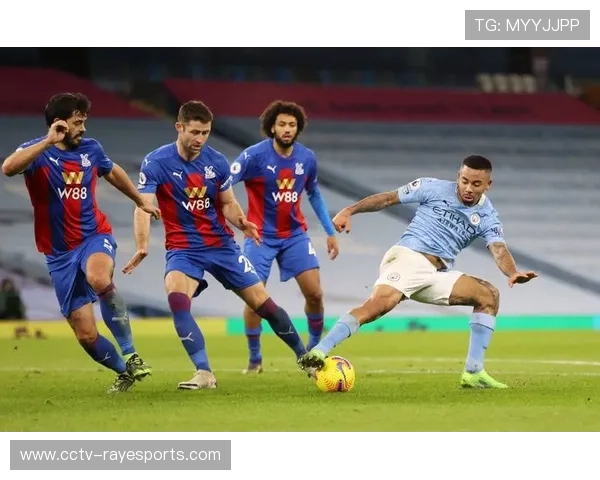 西汉姆联主场成绩垫底攻防漏洞严重亟需调整求变